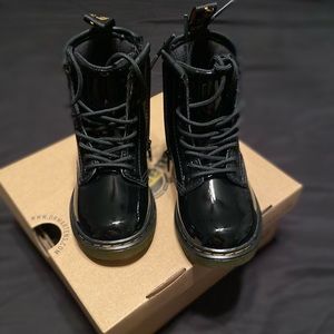 Toddler Doc Martens. Black Patent Leather. SIZE 8. New Never Worn: